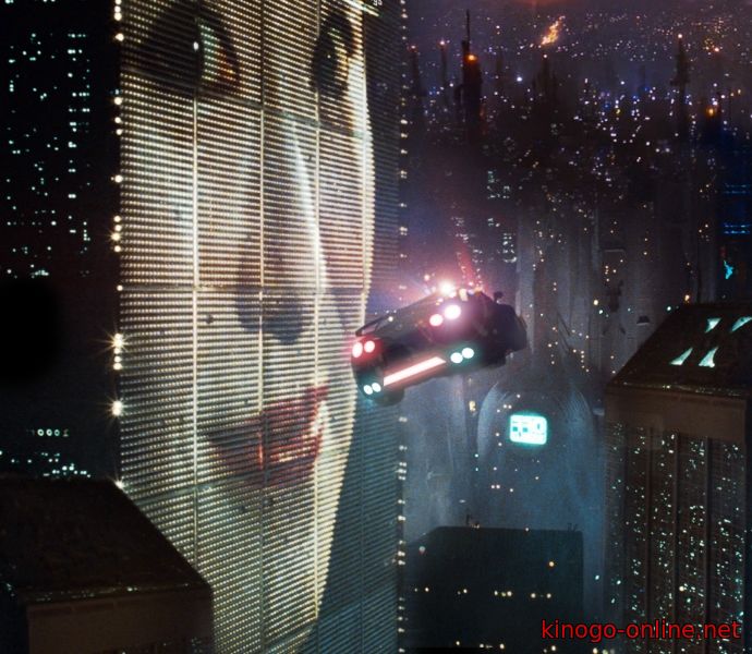 Бегущий по лезвию 2049 (2017)